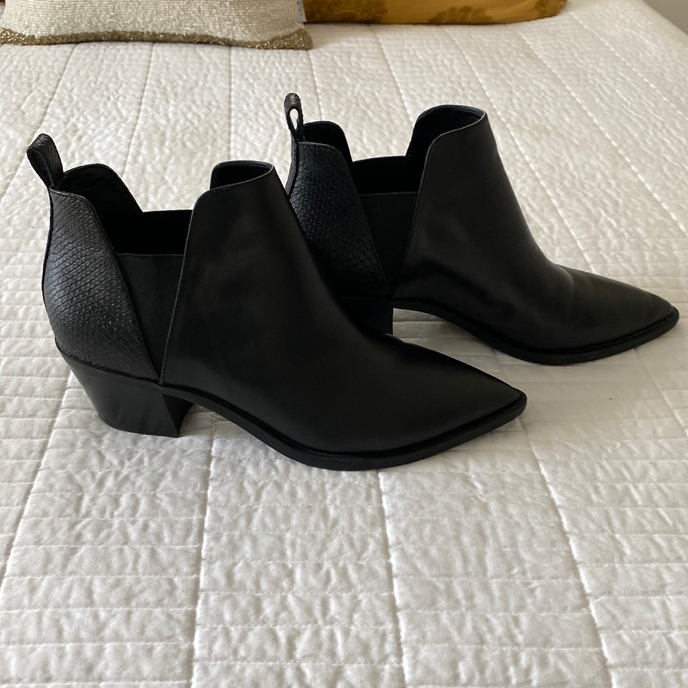 Dolce Vita black boot